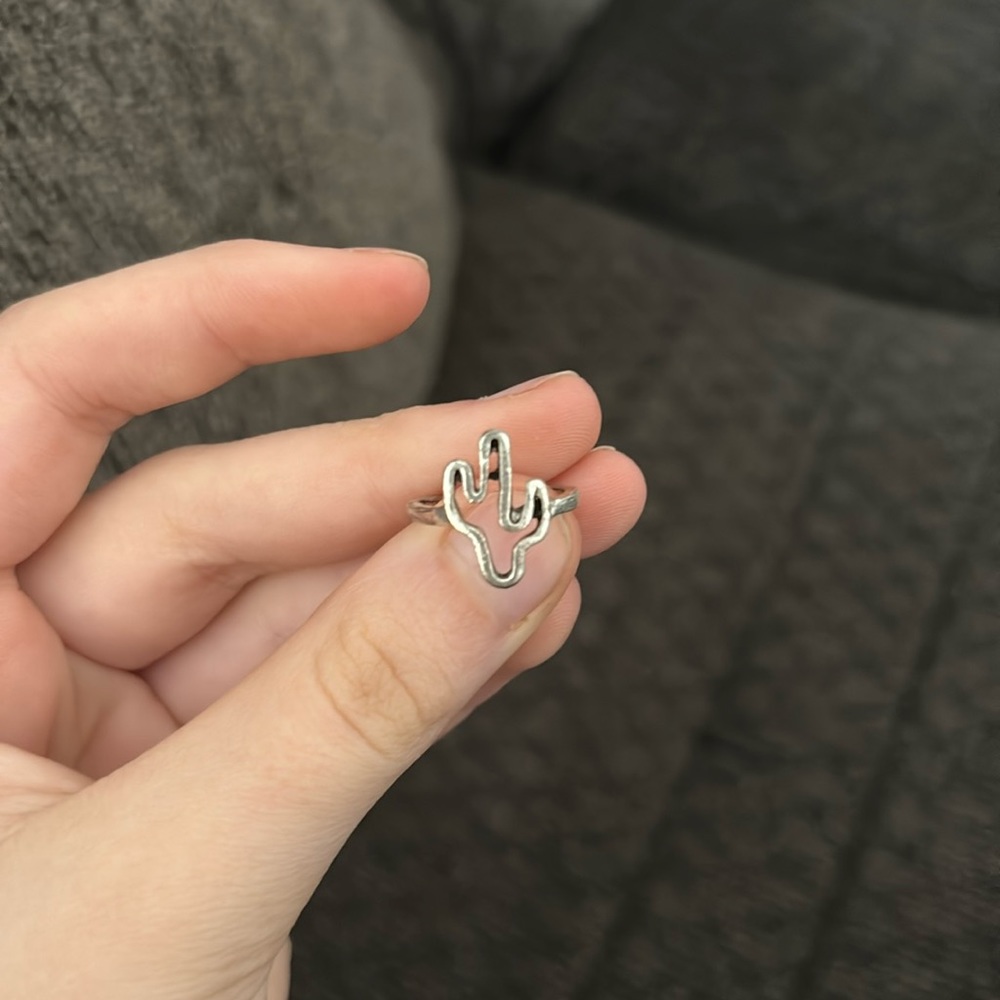 2 Catus Rings